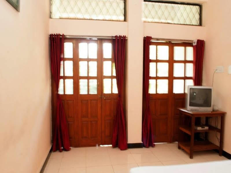Apartment Mantheven Homes *